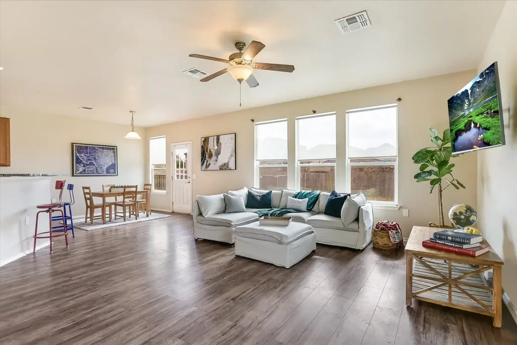 6701 Crosne Street, Austin