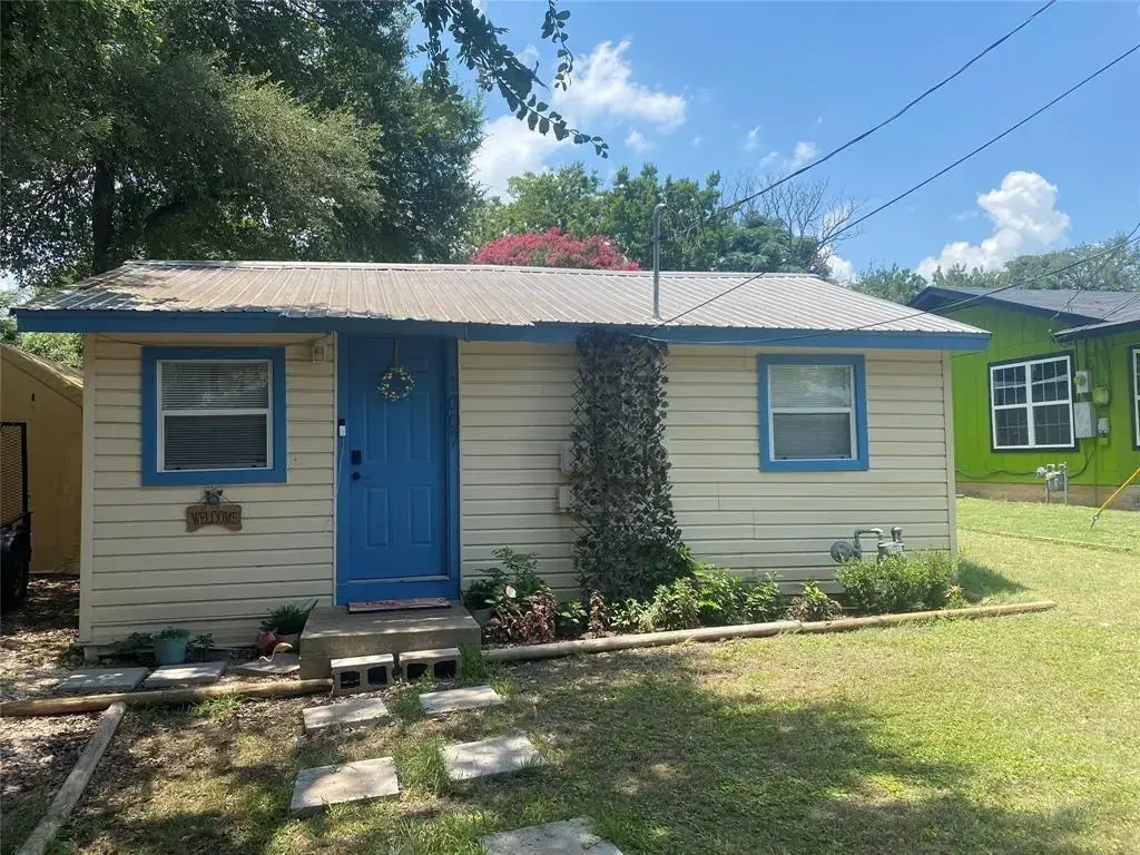 1007 Johnson Street, Lockhart