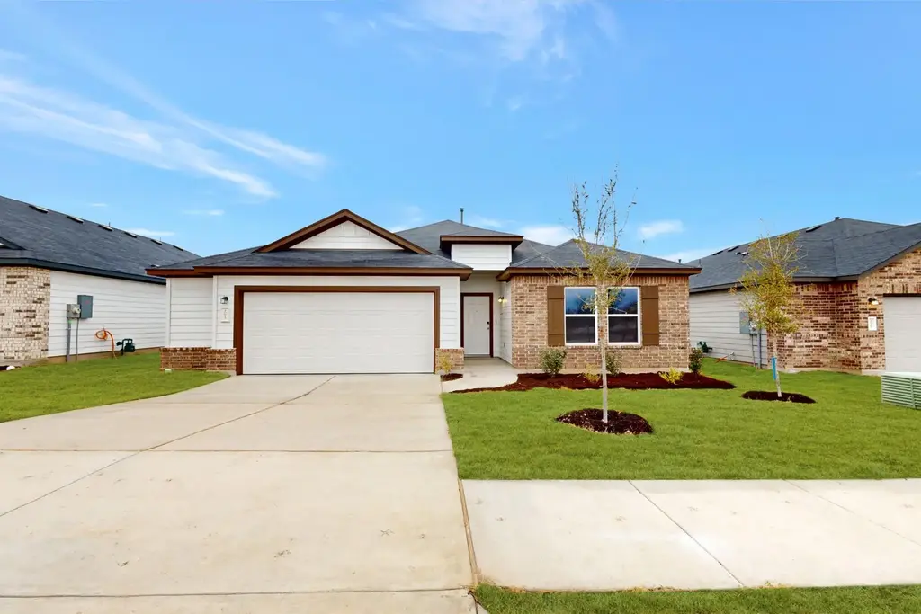 19913 Hirono Drive, Manor