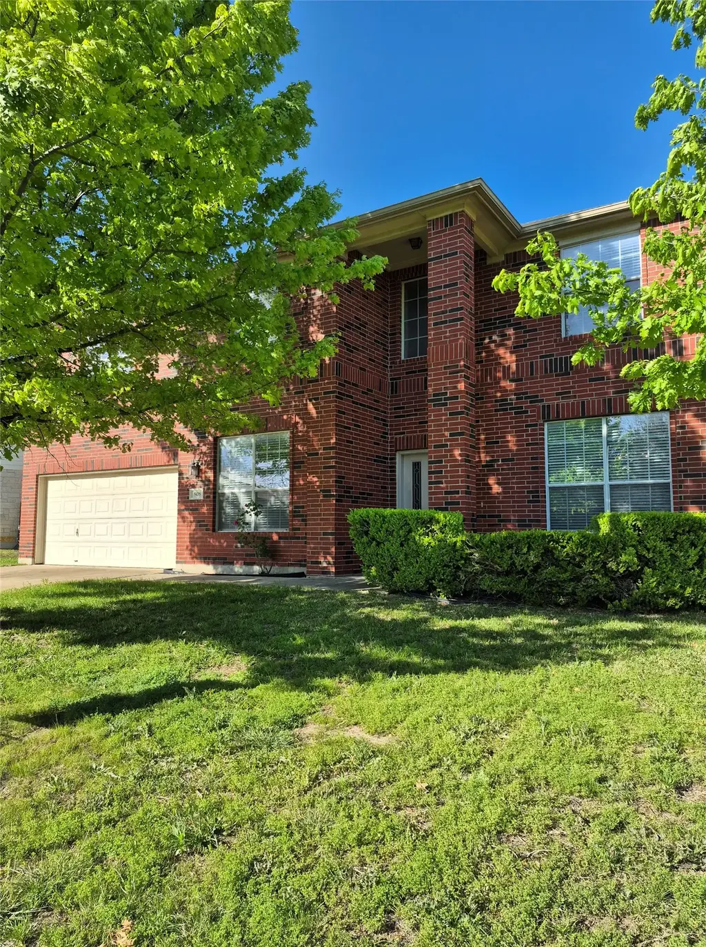 808 Busleigh Castle Way, Pflugerville