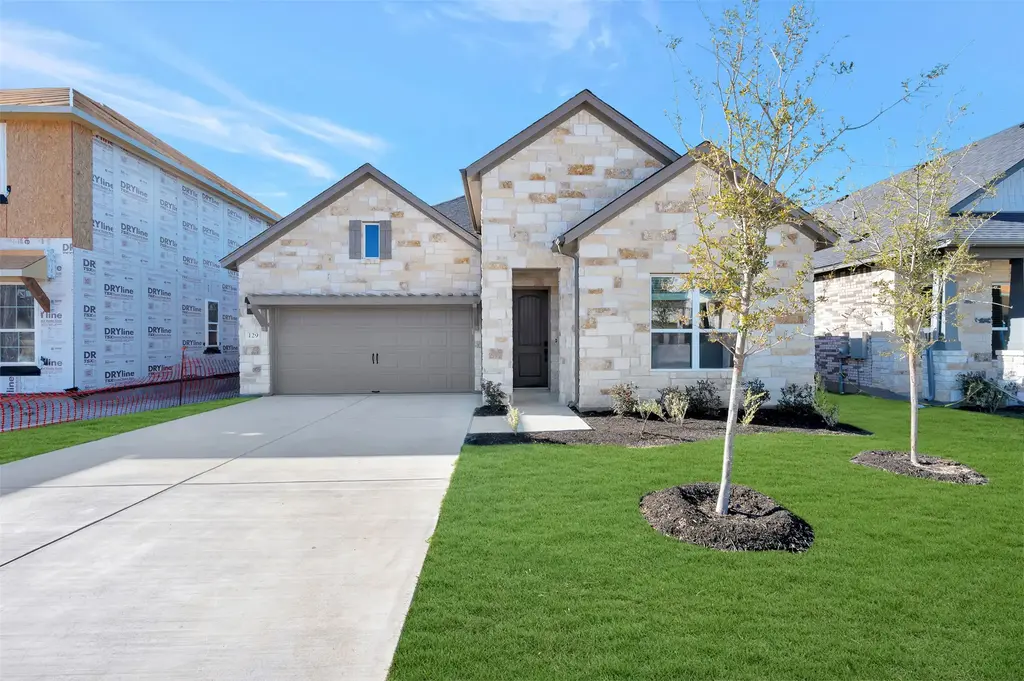 129 Bishop Wood Road, Dripping Springs