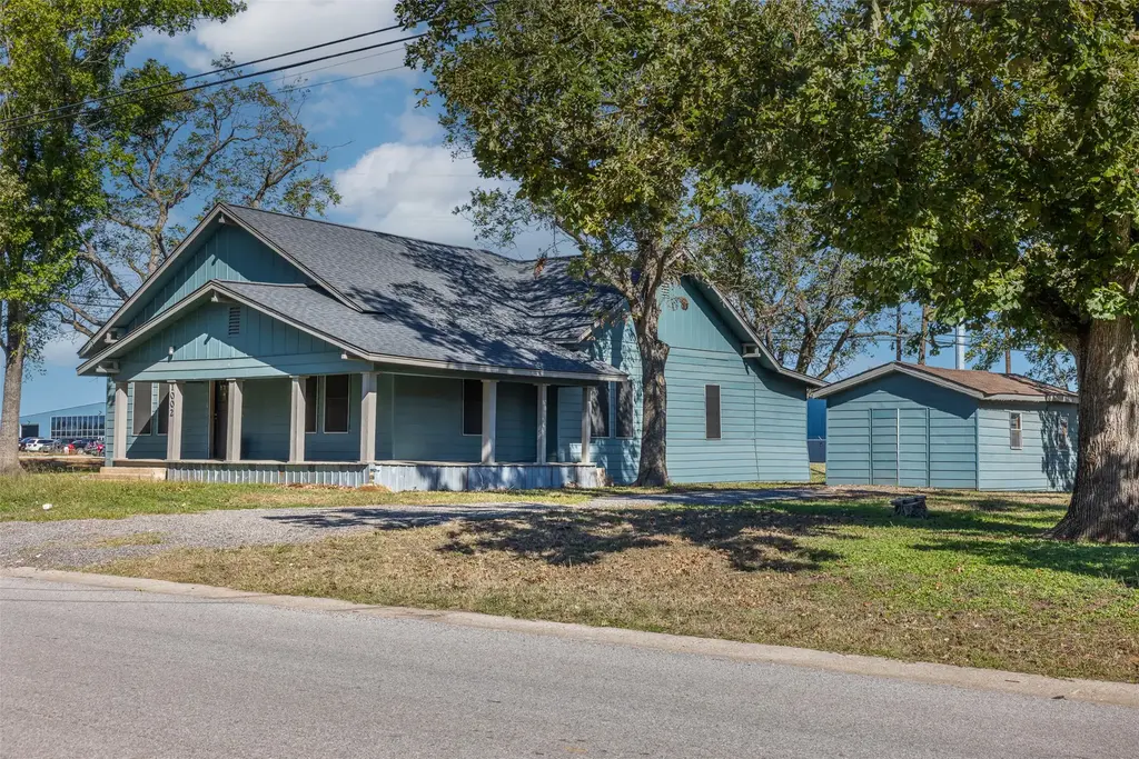 1002 N Banks Street, Caldwell