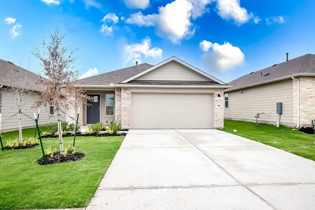 490 Evergreen Sumac Loop, Kyle