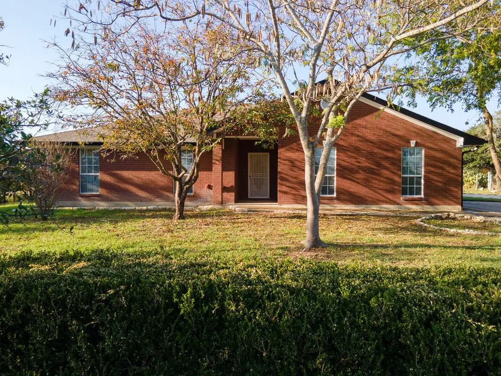 3163 Lomas Rodando Calzada, Kempner