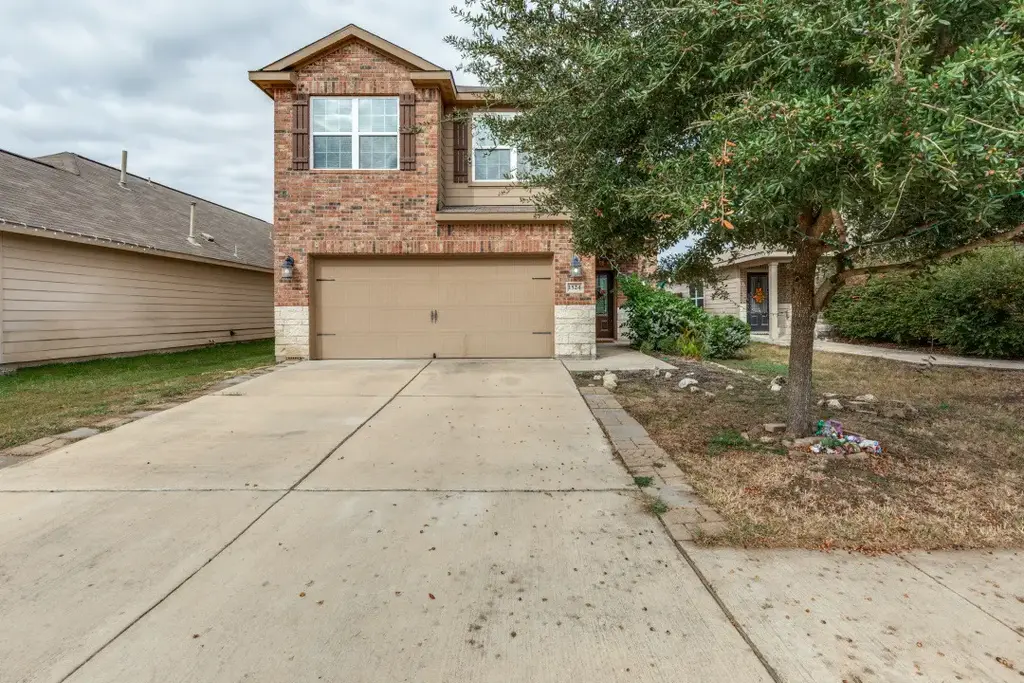 1524 Treeta Trail, Kyle