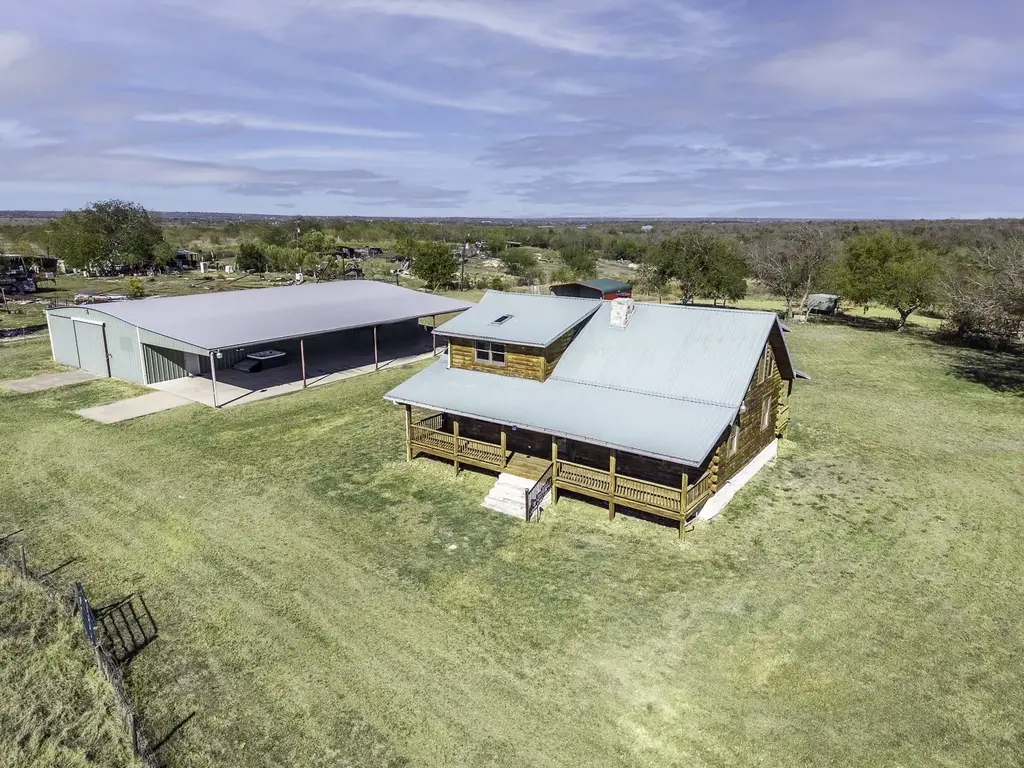 350 Hillview Road, Dale