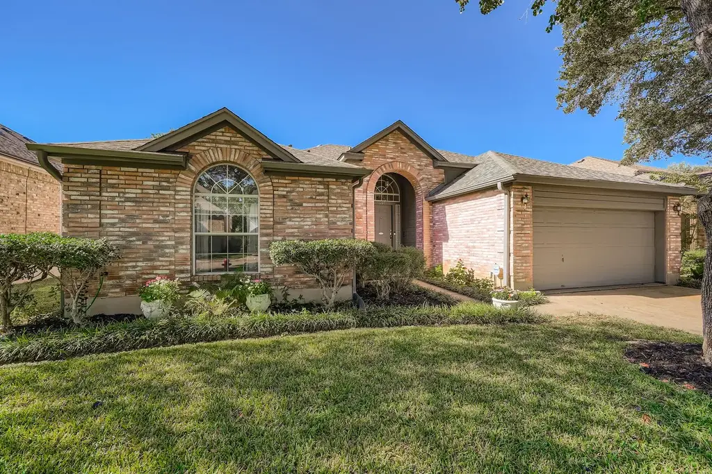 1209 Parrot Trail, Round Rock