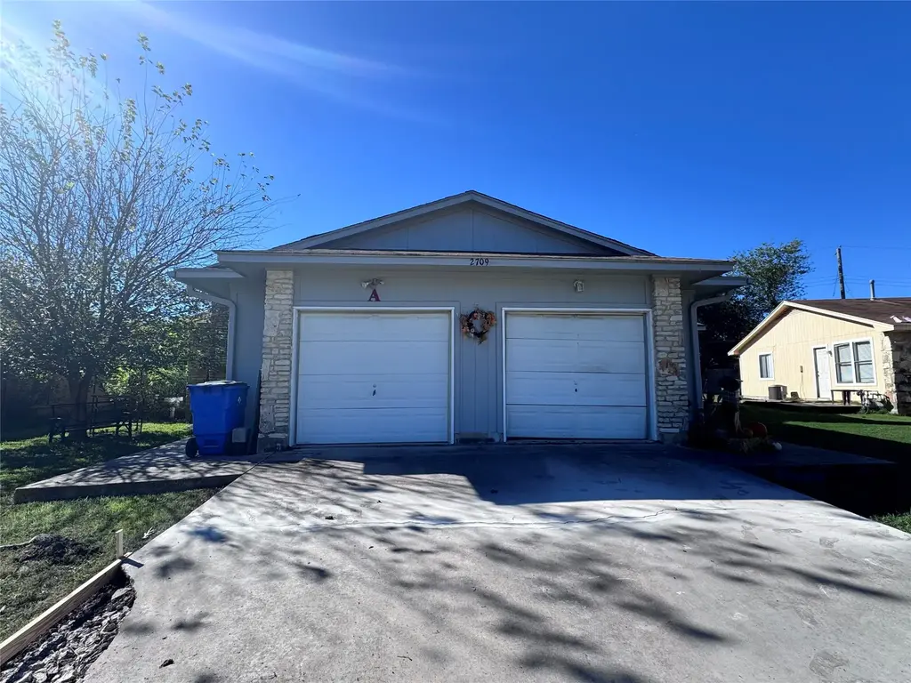 2709 Sunny Lane, Taylor