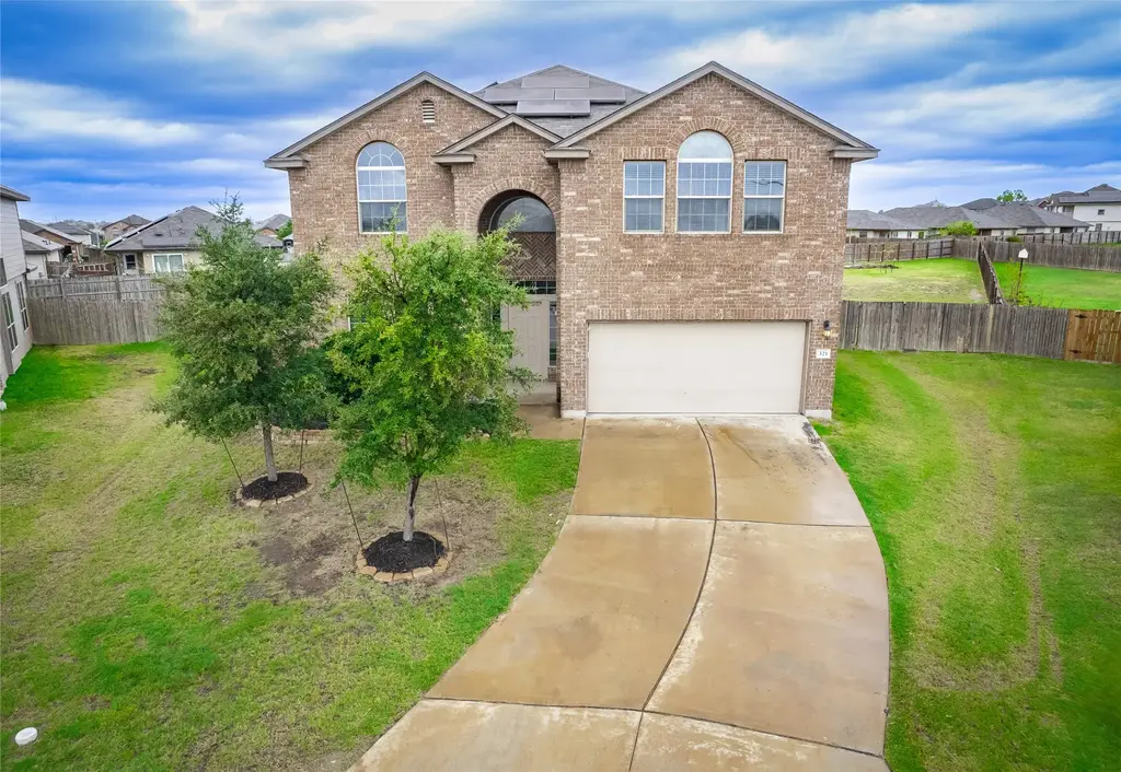 321 Ore Lane, Jarrell