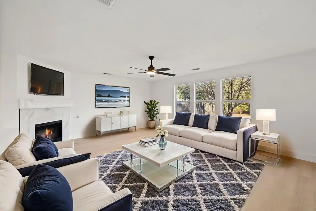 835 Brandi Circle, Kyle