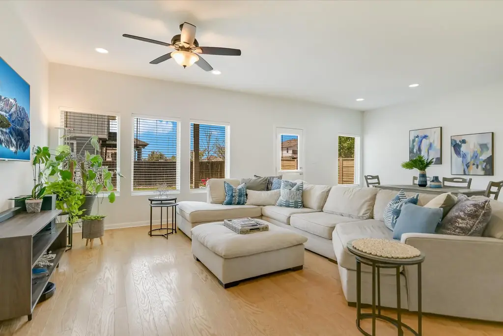 12216 Texana Trail, Manor