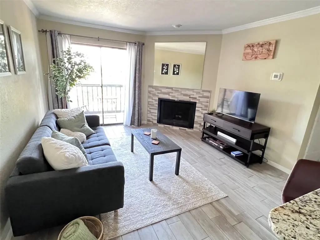 8888 Tallwood Drive 3209, Austin