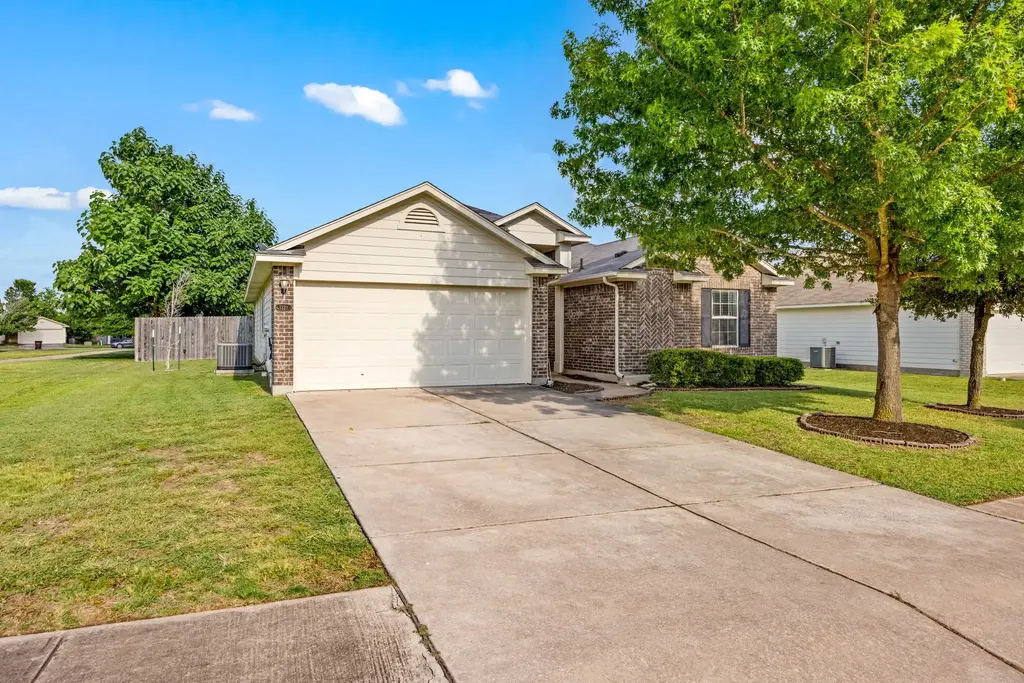 1323 Anna Palm Way, Round Rock