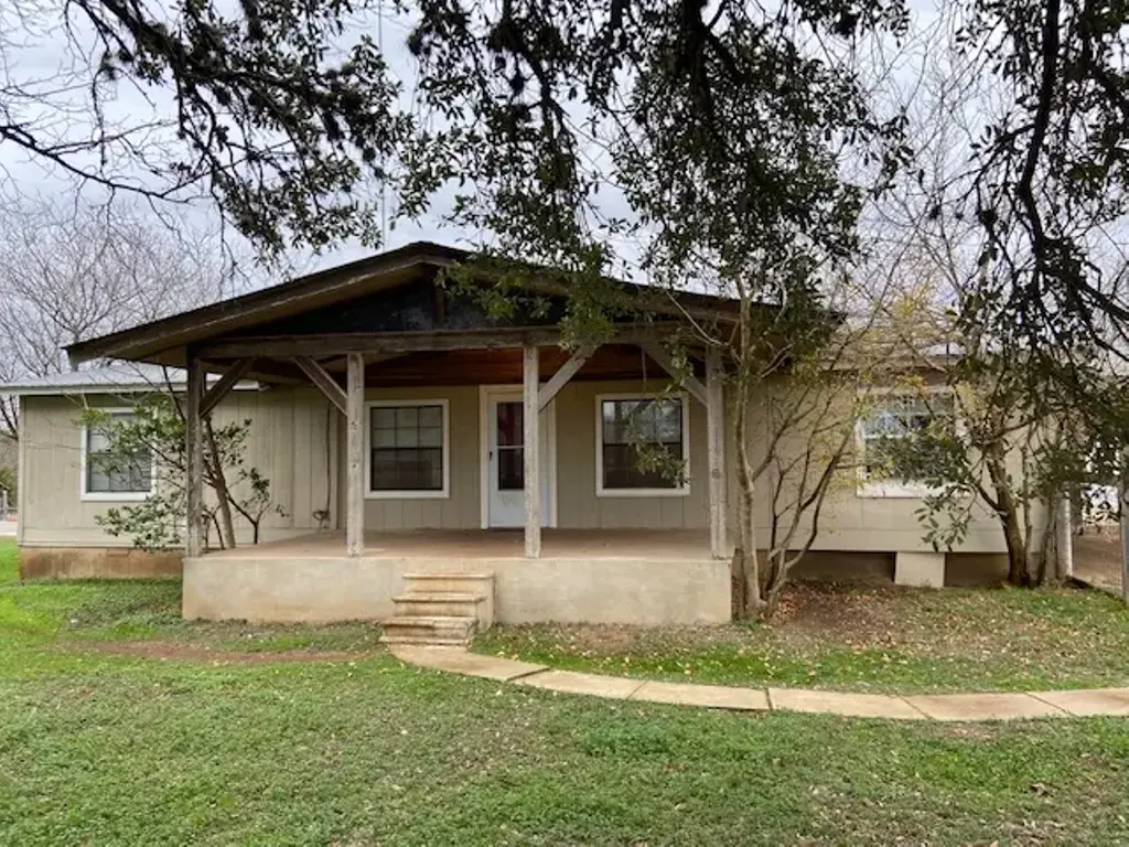 1581 Fm 1626, Buda