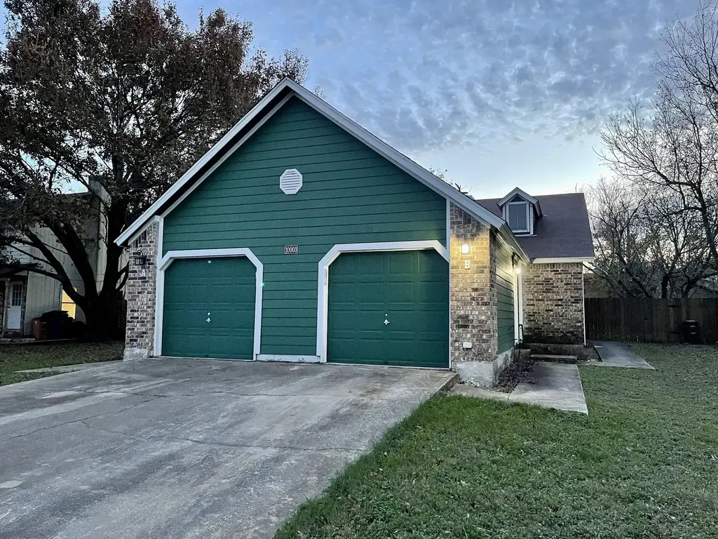 10003 Parliament House Road, Austin