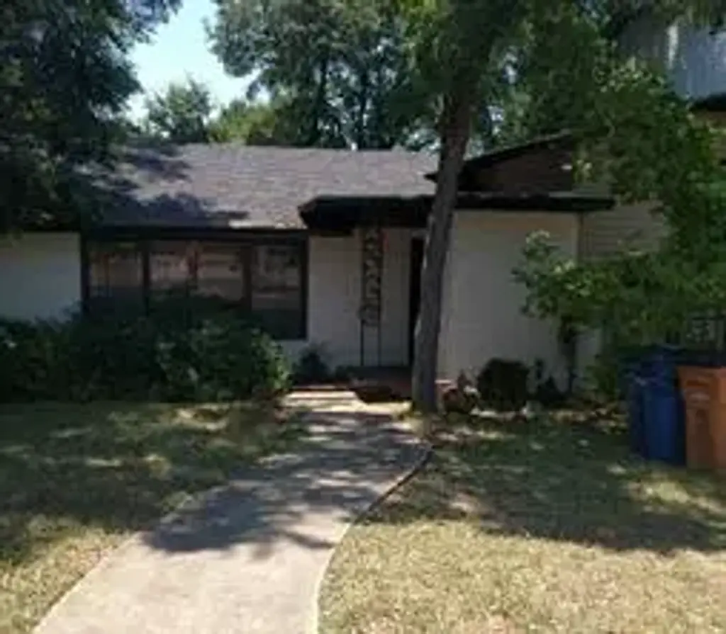 909 Duncan Lane A, Austin