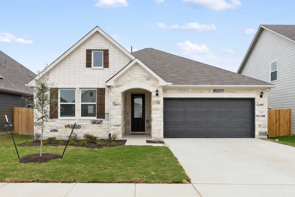 9716 Serene Bliss Lane, Buda