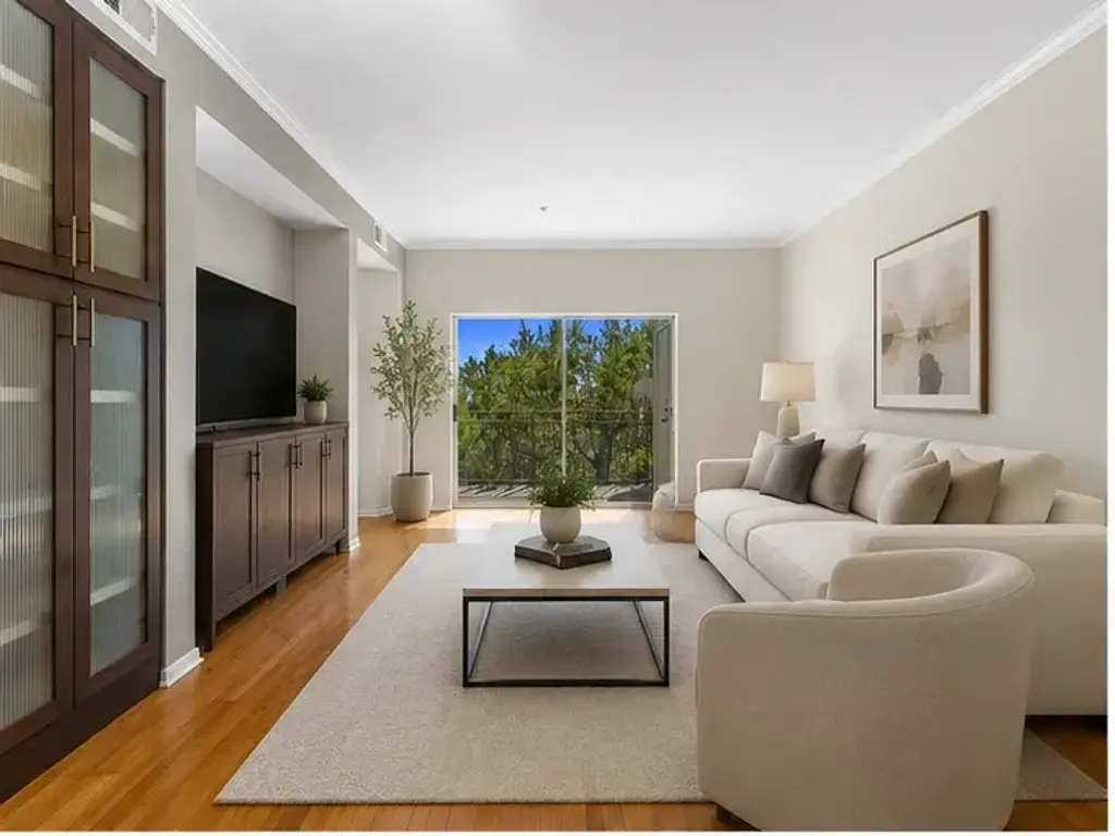6000 Shepherd Mountain Cove 309, Austin