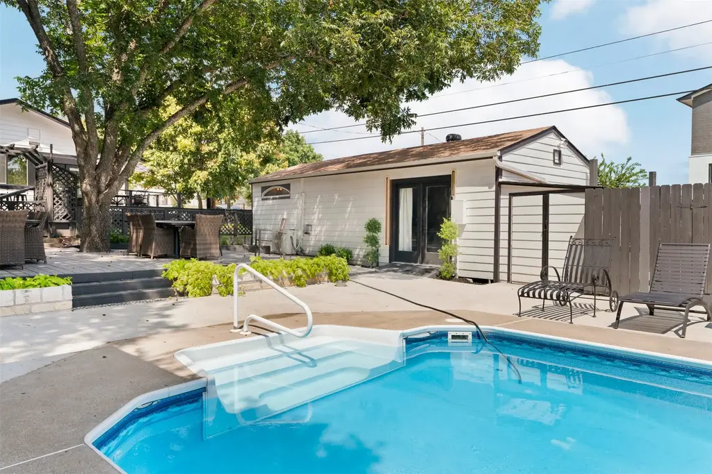 8721 Mountain Crest Drive, Austin