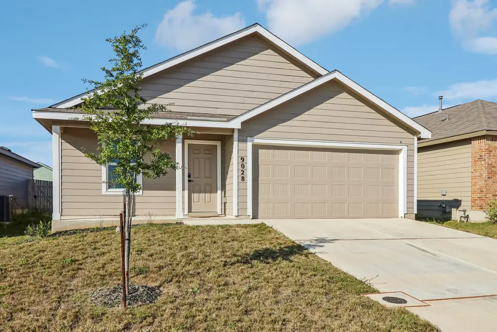 9028 James Bowie, Seguin