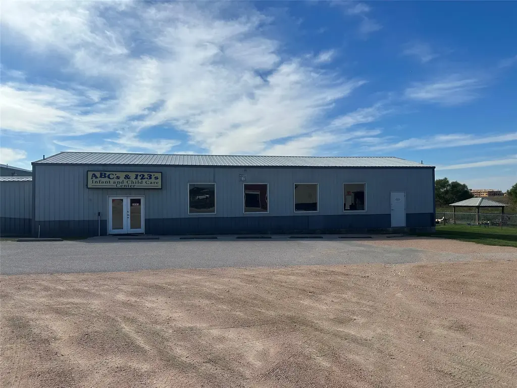 13419 Us Highway 290 Highway E 6, Manor