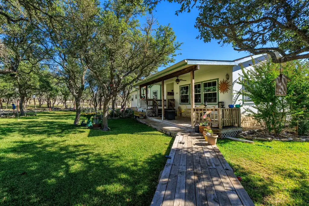 259 Burr Oak Trail, Harper