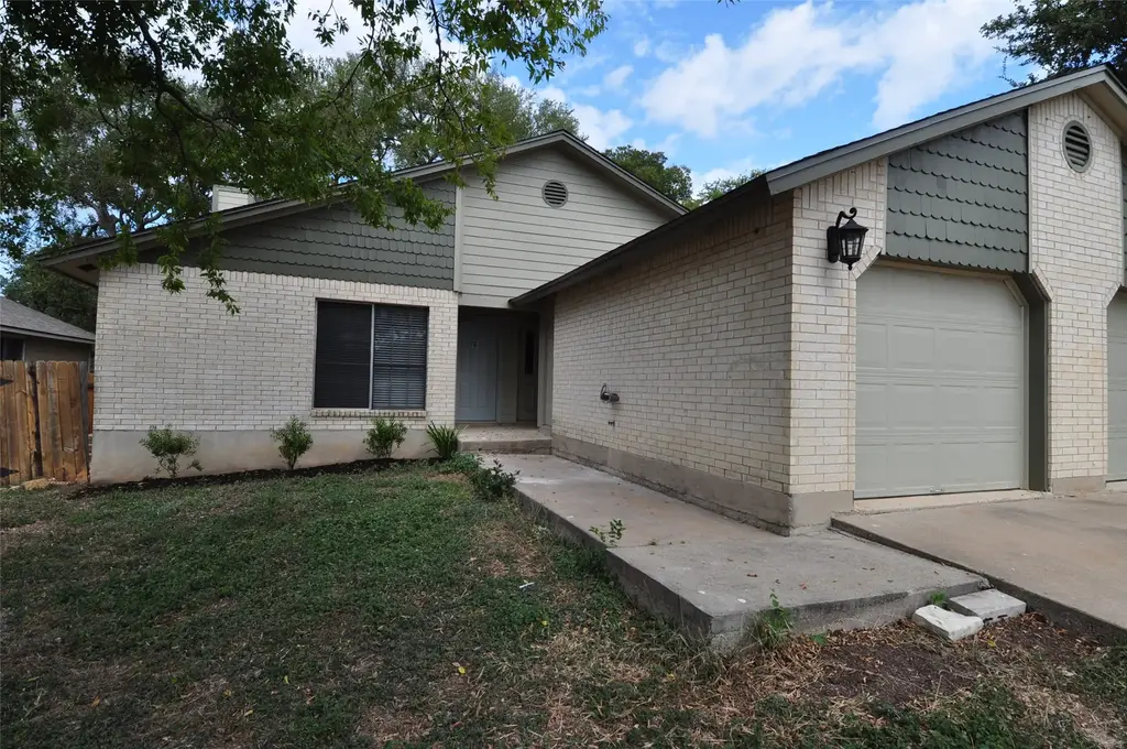 9910 Brasher Drive B, Austin