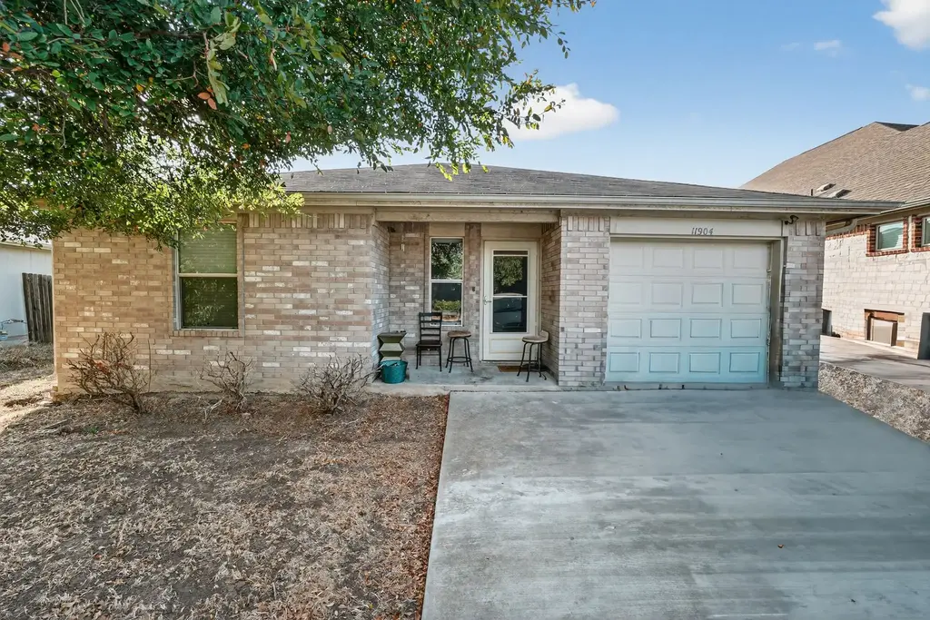 11904 Morning View Drive, Del Valle
