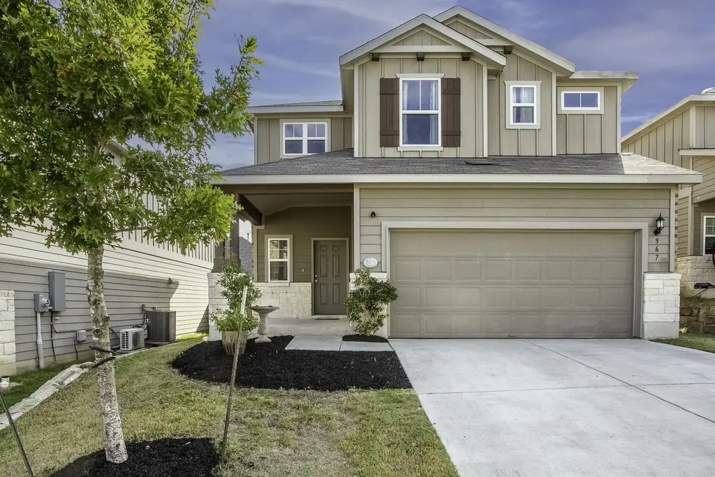 967 Pepperbark Loop, Buda