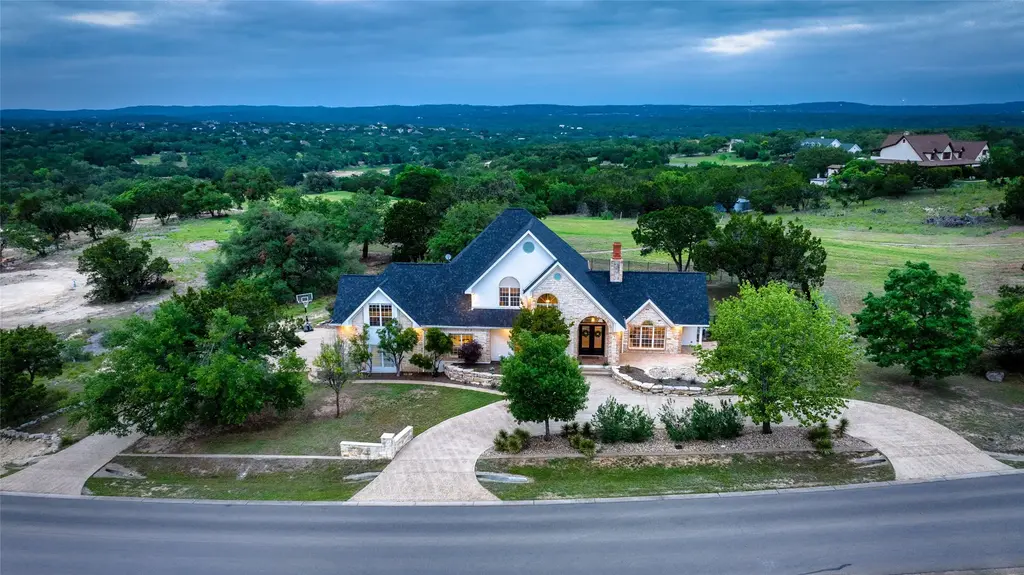 31 W Valley Springs Road, Wimberley