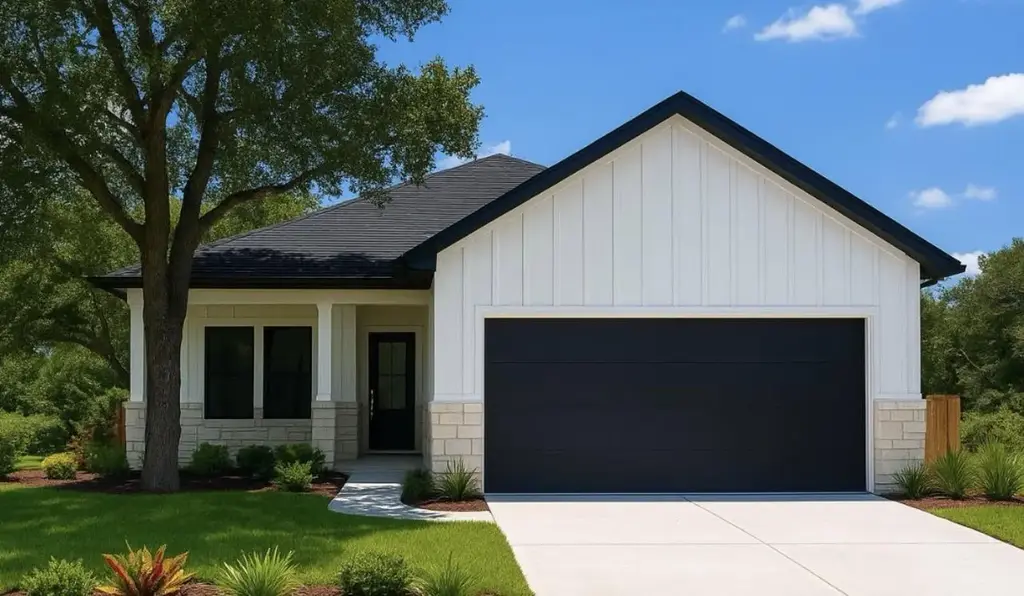1061 N Navarro Street, Giddings