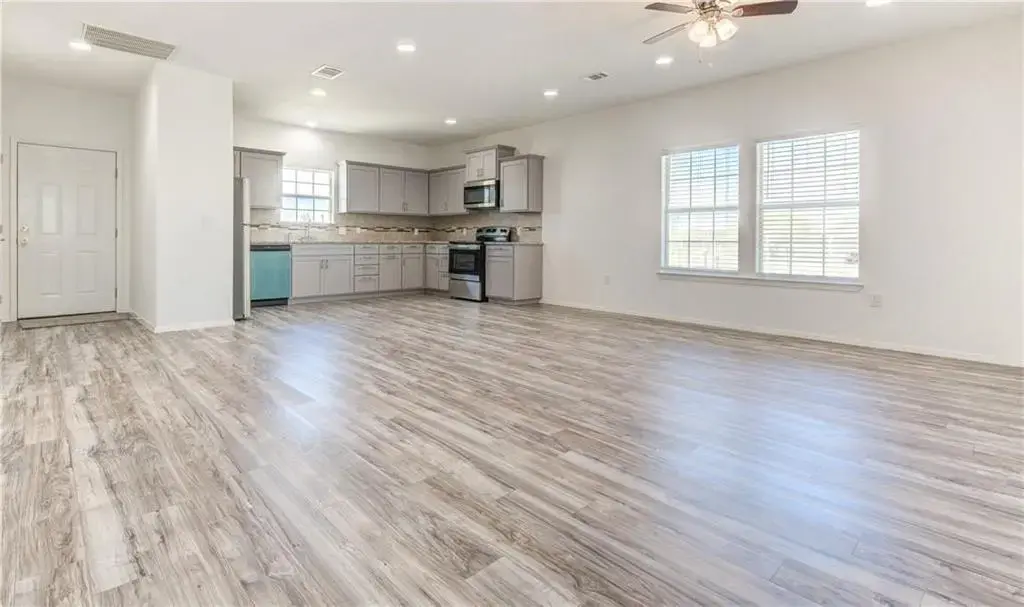 141 Everest Cove, Dale