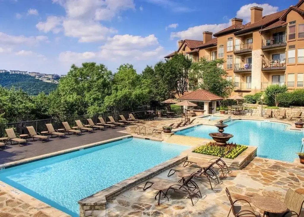6000 Shepherd Mountain Cove 404, Austin