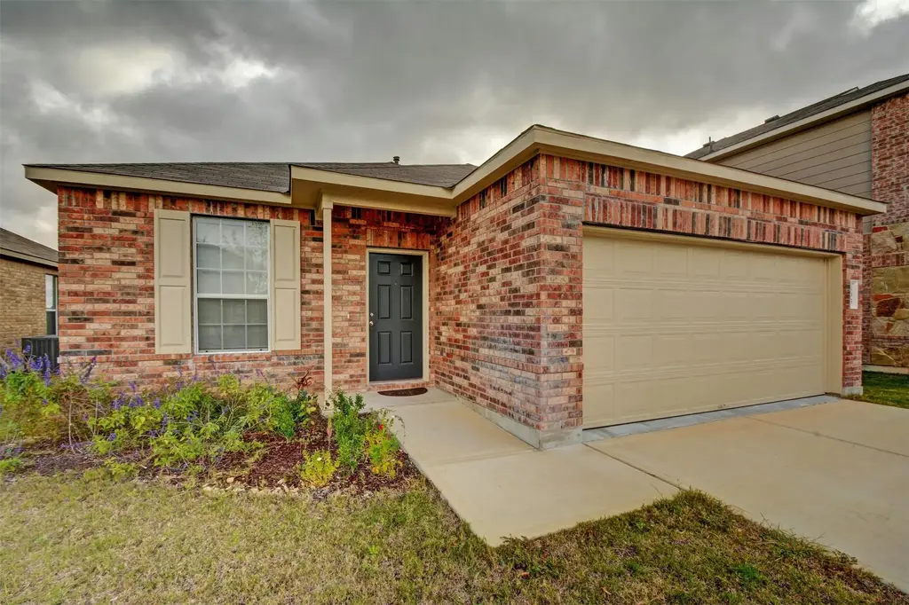 195 Sundown Avenue, Buda
