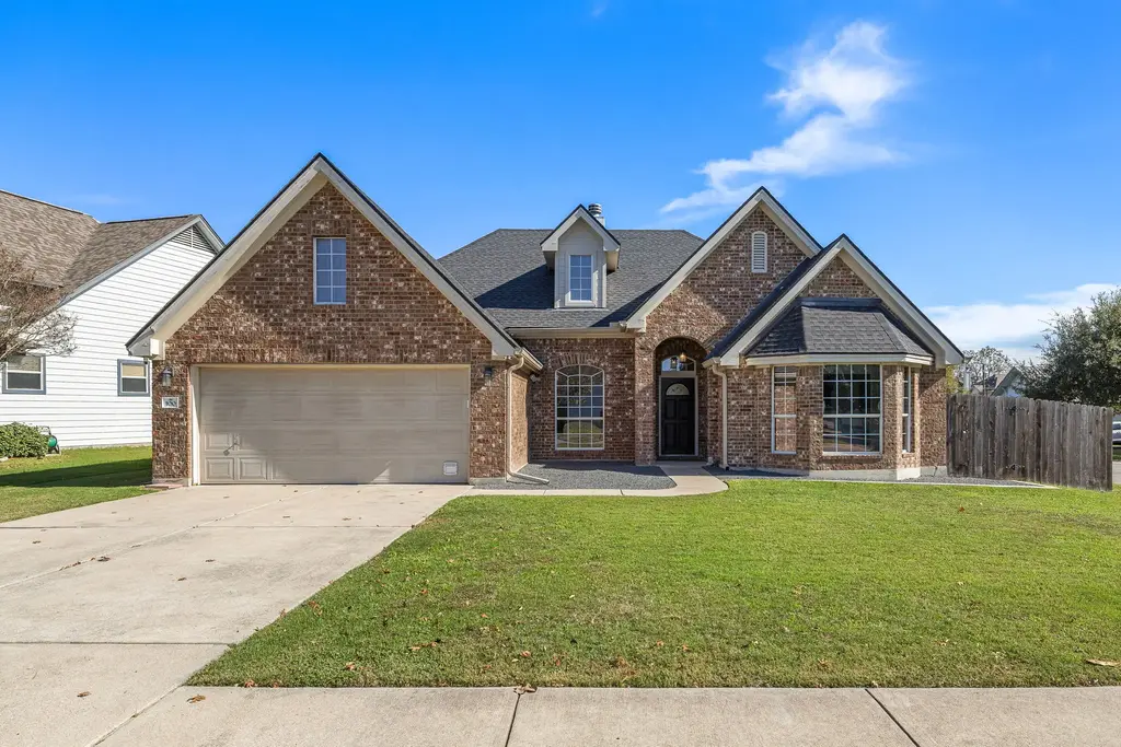 100 Whitfield Street, Hutto