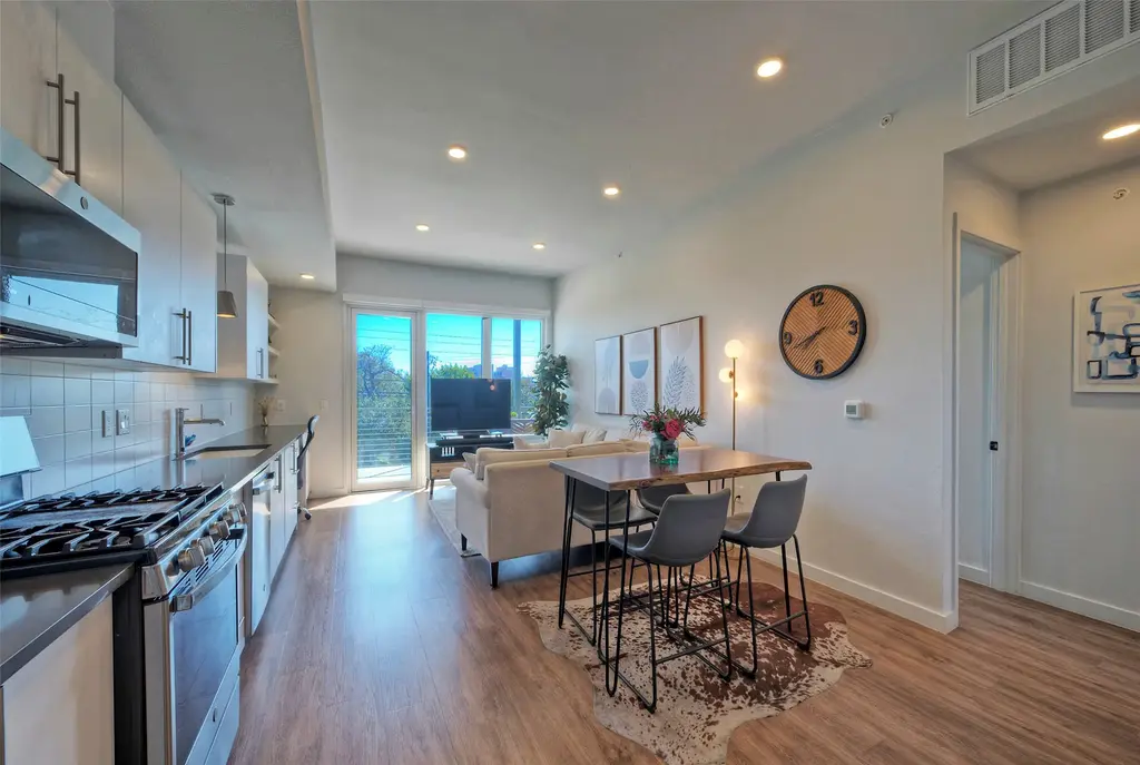 4004 Banister Lane 207, Austin