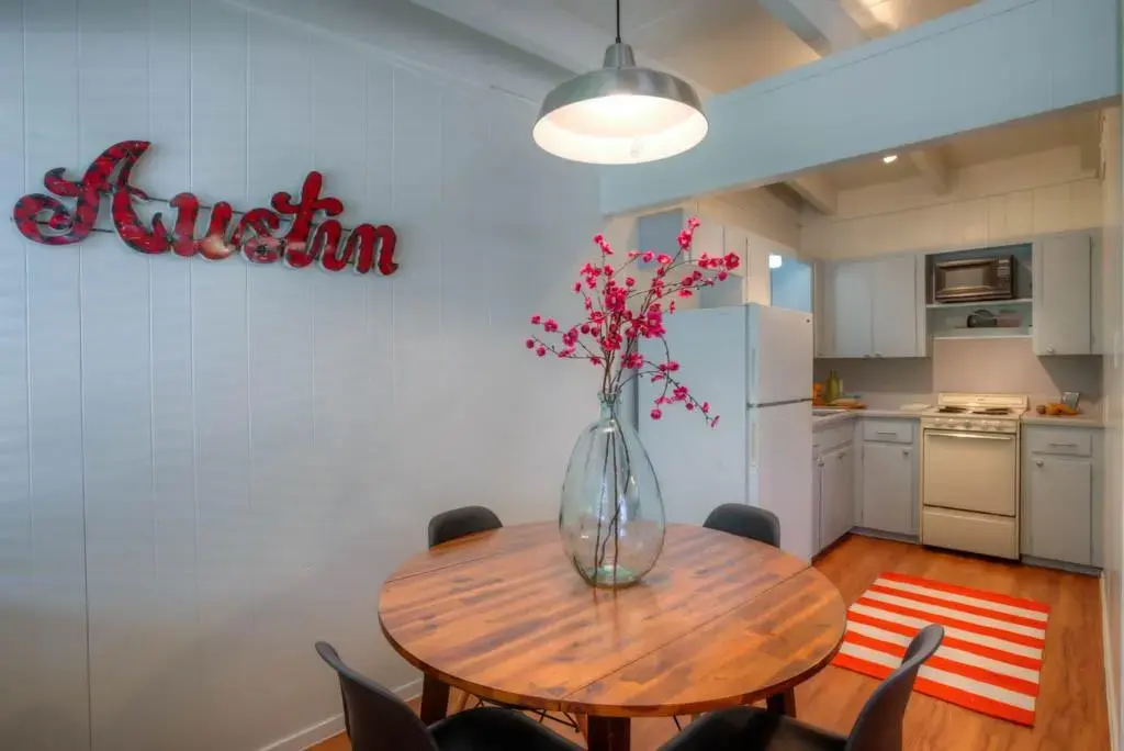 3011 Whitis Avenue 202, Austin