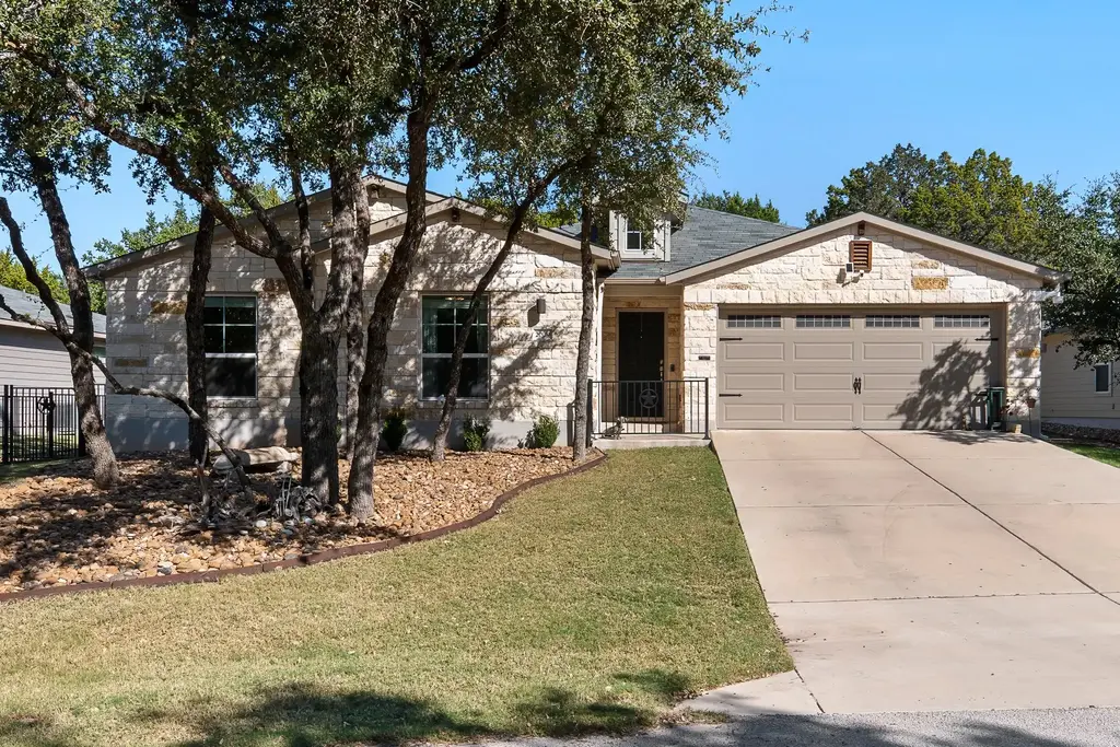 2009 Omaha Drive, Lago Vista