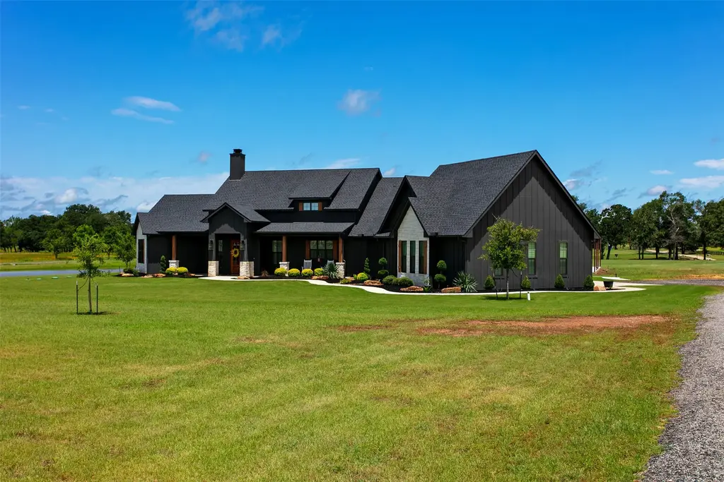 1981 County Road 202, Caldwell