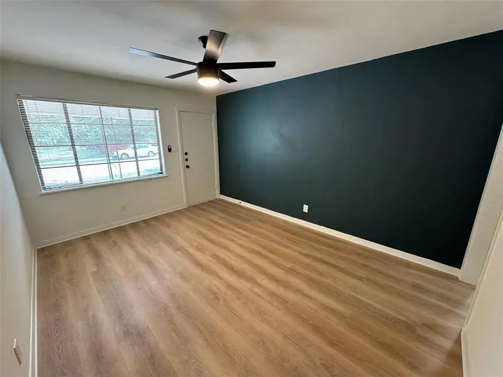 906 E 46th Street B, Austin