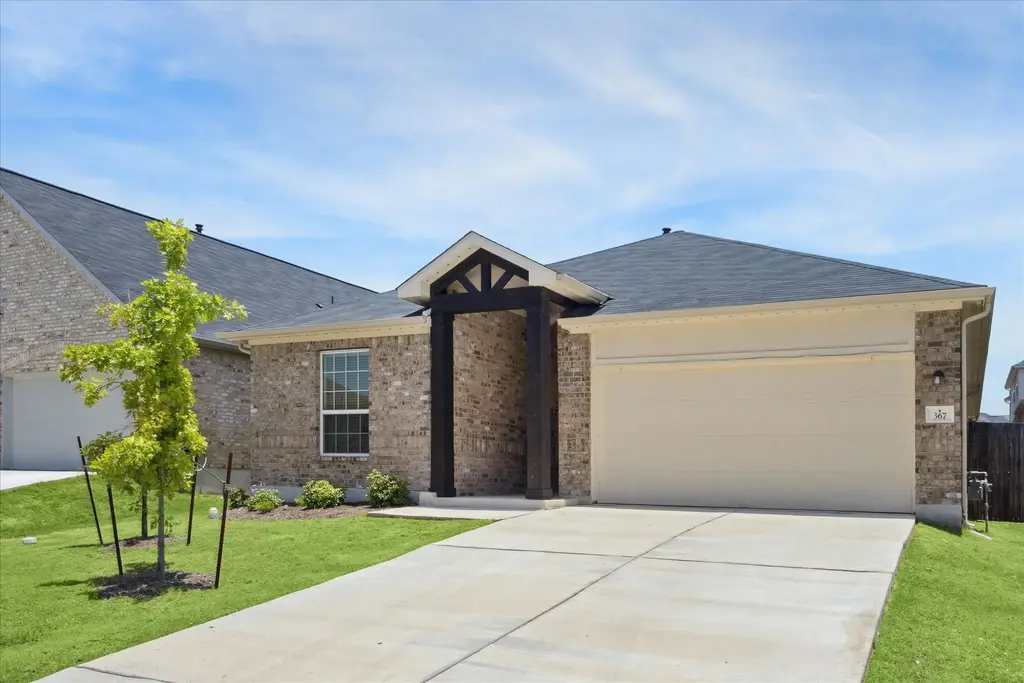 367 Cherrystone Loop, Buda