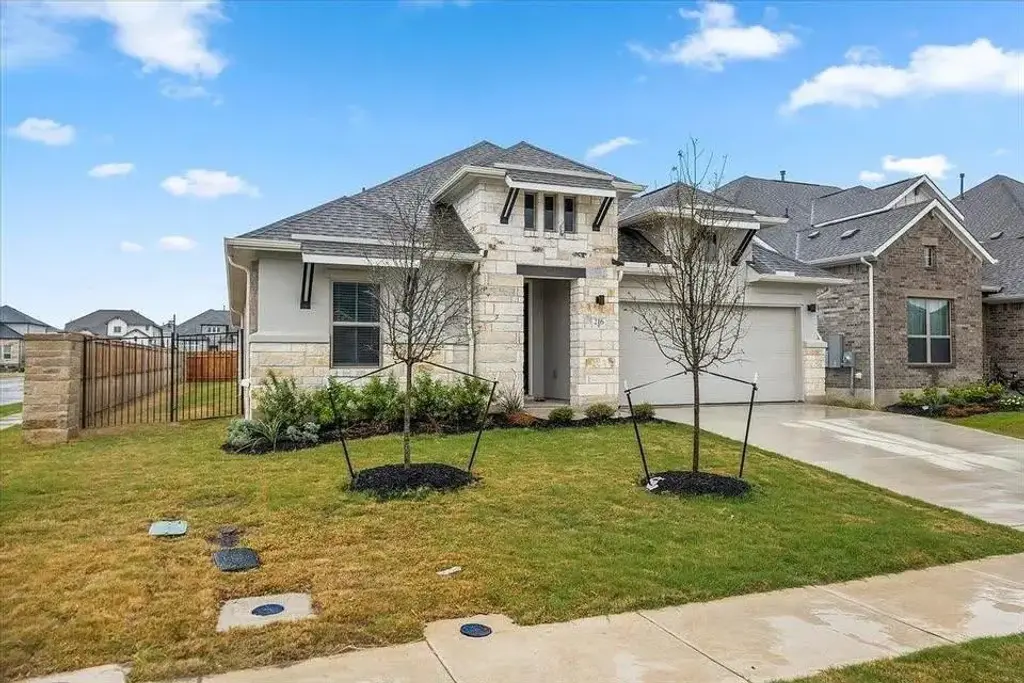 216 Hollister Drive, Liberty Hill