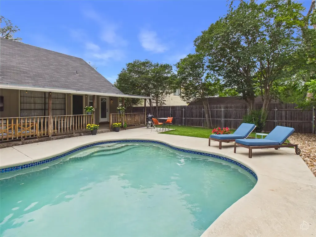 1404 Lance Way, Austin