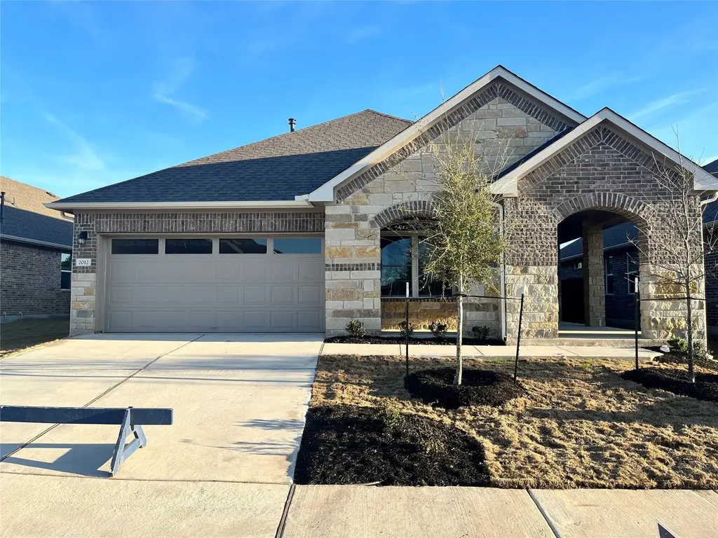 2012 Bobtail Pass, Leander