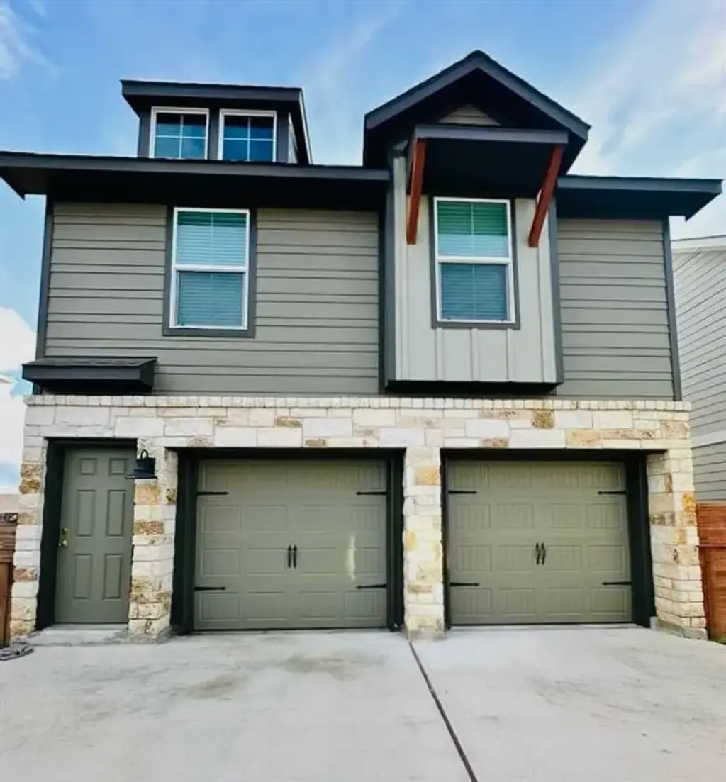 260 Rioja Garage Apartment, Kyle