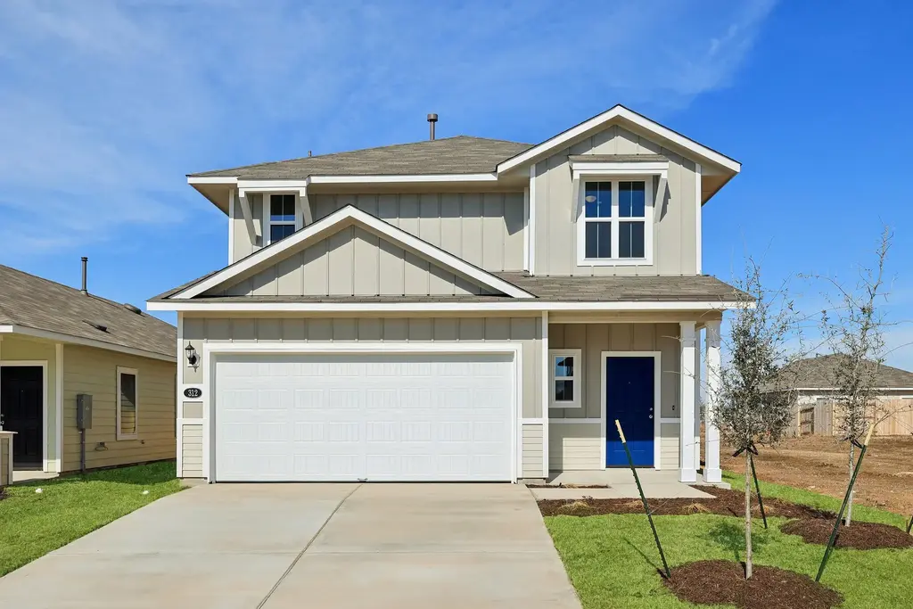312 Jade Street, Maxwell