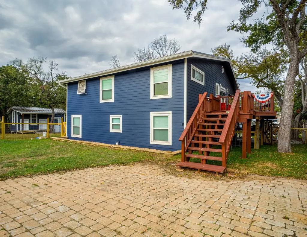 605 Cove Circle, Granite Shoals