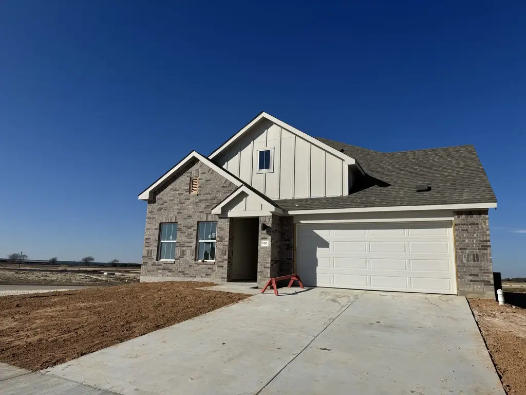 120 Lonely Lobo Drive, Jarrell