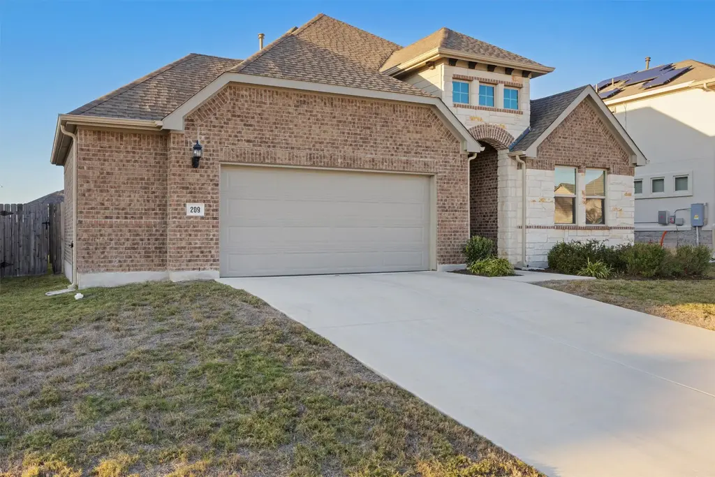 209 Rainier Drive, Kyle