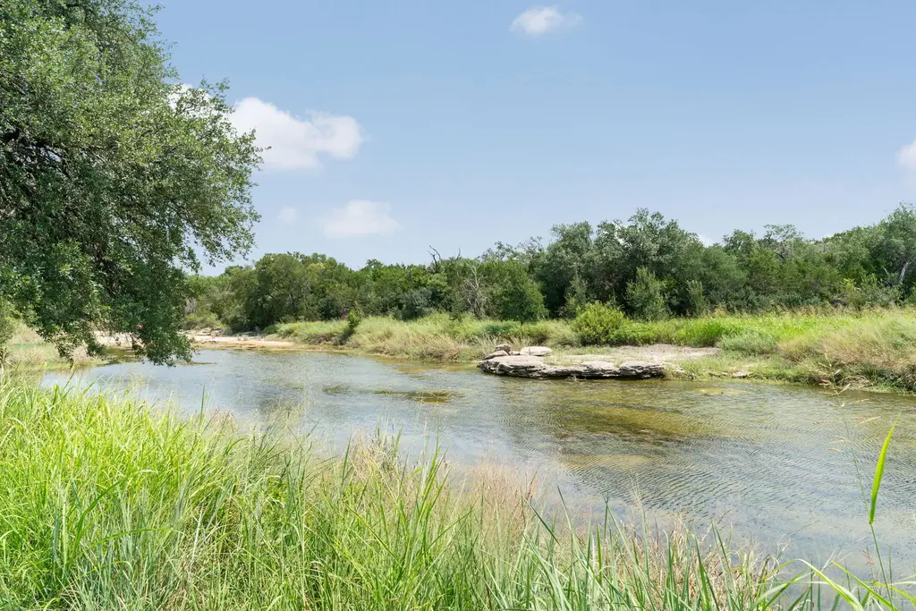Tbd 25+/- Acres Trebled Waters Trail, Driftwood